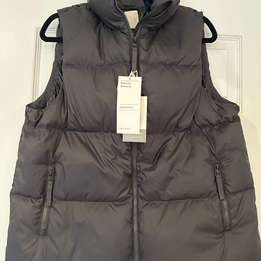 Vuori Charcoal Puffer Vest